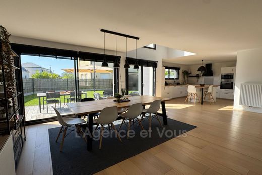 Villa in Saint-Coulomb, Ille-et-Vilaine