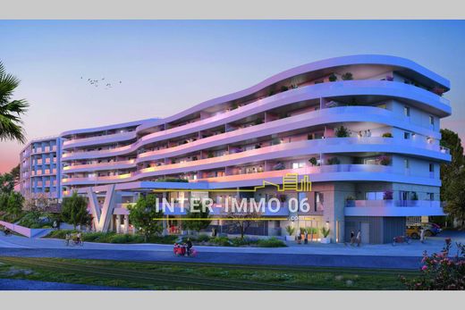 Piso / Apartamento en Saint-Laurent-du-Var, Alpes Marítimos