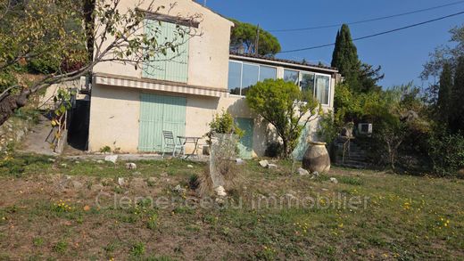 Villa in La Colle-sur-Loup, Alpes-Maritimes