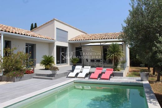 Villa in Maussane-les-Alpilles, Bouches-du-Rhône
