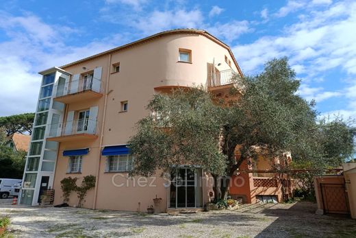 Villa in Cavalaire-sur-Mer, Var