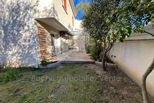 别墅  Teyran, Hérault