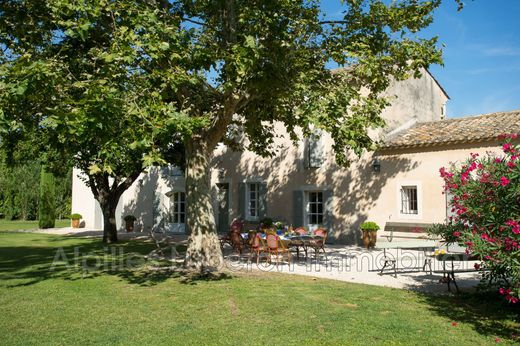 Villa in Saint-Rémy-de-Provence, Bouches-du-Rhône