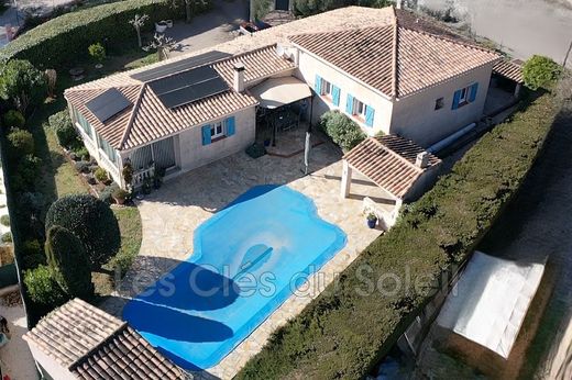 Villa in Vins-sur-Caramy, Var