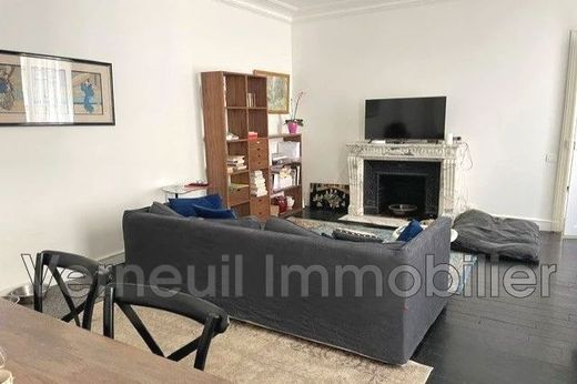 Apartment in Tour Eiffel, Invalides – Ecole Militaire, Saint-Thomas d’Aquin, Paris