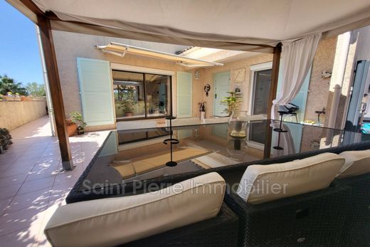 Квартира, Villeneuve-Loubet, Alpes-Maritimes