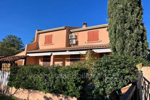 Вилла, Teyran, Hérault