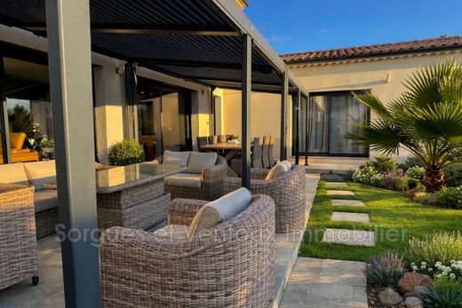 Villa in L'Isle-sur-la-Sorgue, Vaucluse