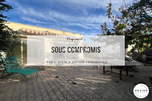 Willa w La Grande-Motte, Hérault