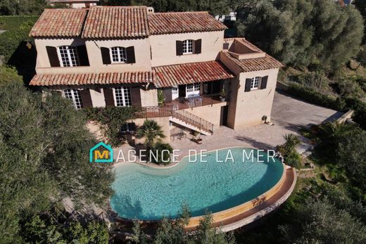 빌라 / Mandelieu-la-Napoule, Alpes-Maritimes
