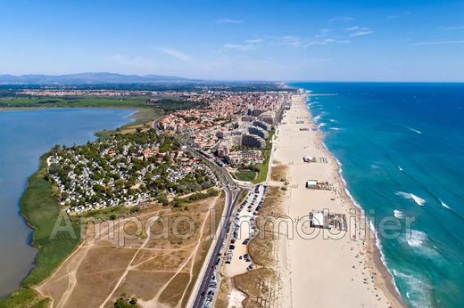 Apartment in Canet-en-Roussillon, Pyrénées-Orientales