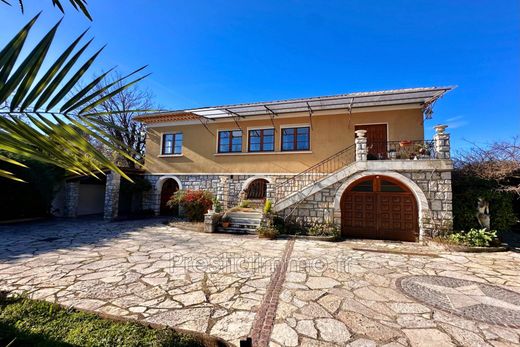 Villa a Roquefort-les-Pins, Alpi Marittime