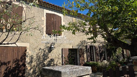 Villa in Mouriès, Bouches-du-Rhône