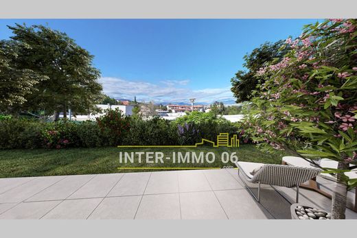 Piso / Apartamento en Villeneuve-Loubet, Alpes Marítimos