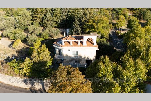 Villa a Bargemon, Var