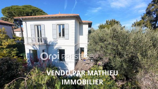 Villa in Antibes, Alpes-Maritimes