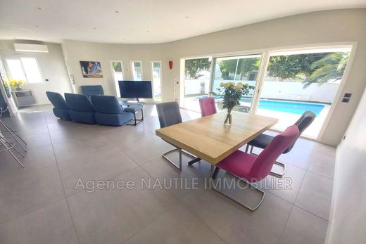 La Grande-Motte, Héraultのヴィラ