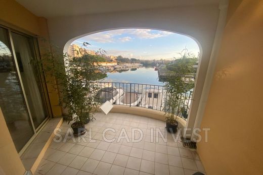 Appartamento a Mandelieu-la-Napoule, Alpi Marittime