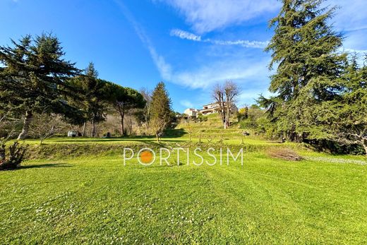 Villa in Tourrette-Levens, Alpes-Maritimes