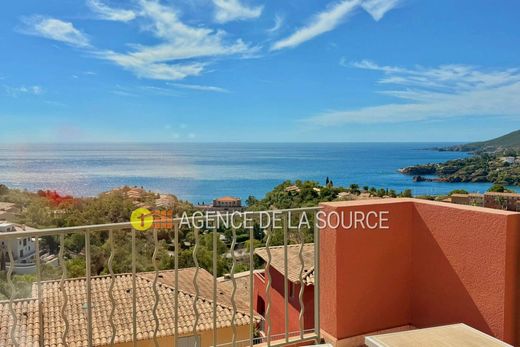 Apartment in Théoule-sur-Mer, Alpes-Maritimes