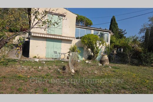 Villa in La Colle-sur-Loup, Alpes-Maritimes