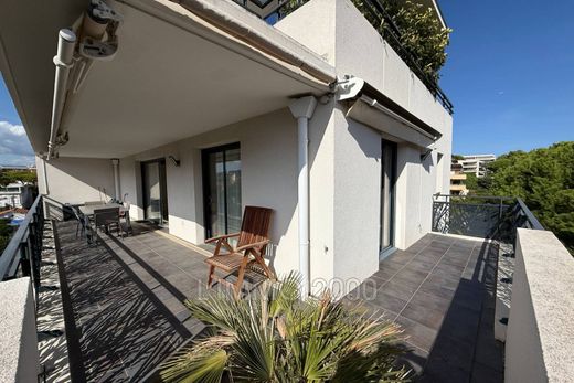 Appartement à Juan-les-Pins, Alpes-Maritimes