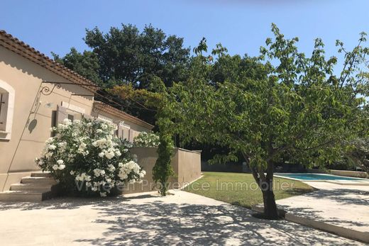 Villa in Cadenet, Vaucluse