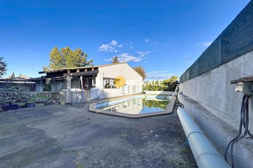 Villa in Trets, Bouches-du-Rhône