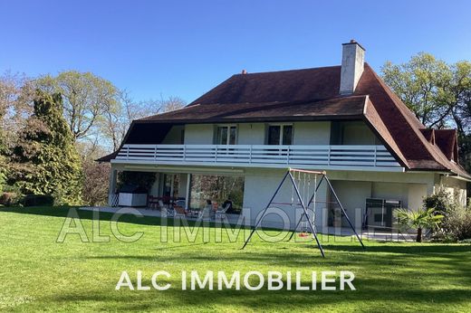 Villa à Saint-Germain-du-Corbéis, Orne