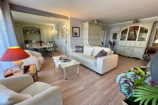 Daire Saint-Tropez
, Var