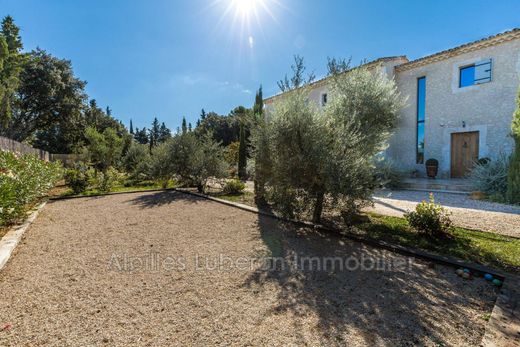 빌라 / Eygalières, Bouches-du-Rhône