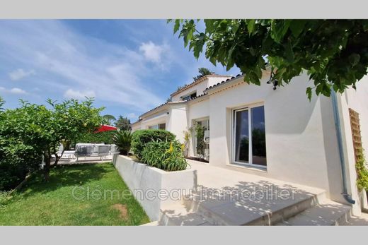 Вилла, La Colle-sur-Loup, Alpes-Maritimes