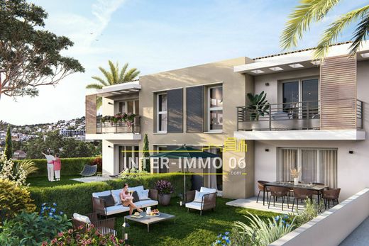 Villa a Saint-Laurent-du-Var, Alpi Marittime