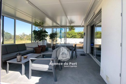 Villa à Saint-Cyprien, Pyrénées-Orientales