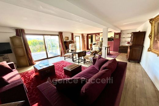 别墅  Coursegoules, Alpes-Maritimes