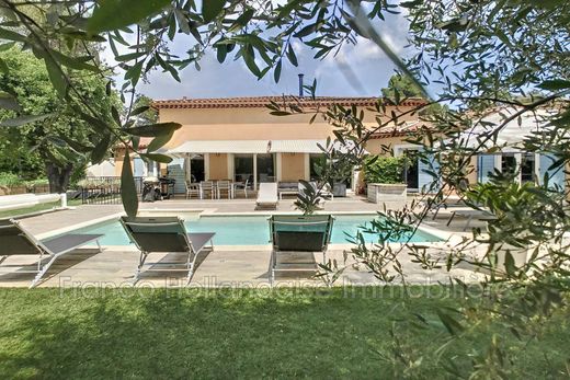 Villa in Valbonne, Alpes-Maritimes