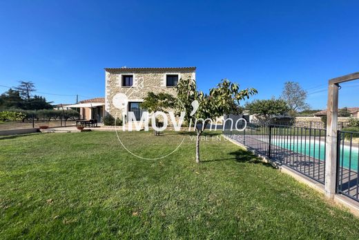 Villa in Saint-Quentin-la-Poterie, Gard