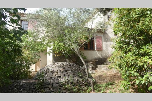 Villa in Nîmes, Gard