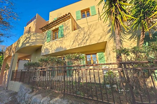 套间/公寓  Grimaud, Var