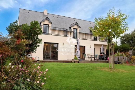 Villa in Dinan, Côtes-d'Armor