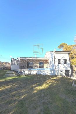 Villa in Saint-Christol-les-Alès, Gard