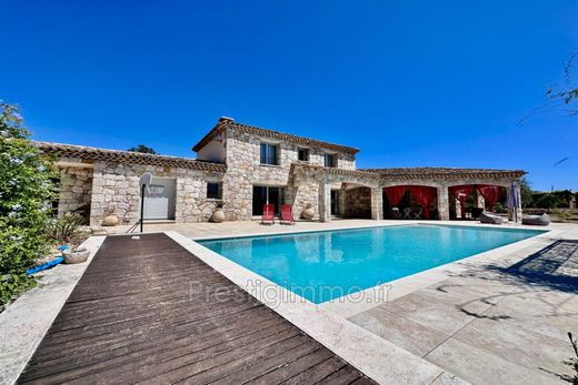 Roquefort-les-Pins, Alpes-Maritimesのヴィラ