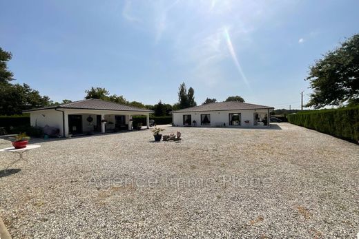 Villa a Lesparre-Médoc, Gironda