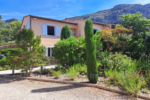 Villa in Moustiers-Sainte-Marie, Alpes-de-Haute-Provence