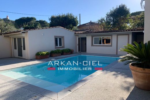 Villa in Juan-les-Pins, Alpes-Maritimes