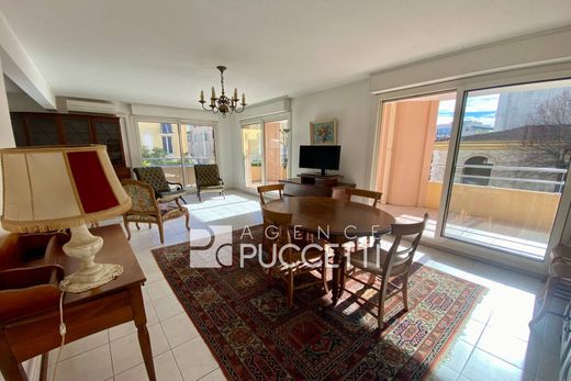 Квартира, Vence, Alpes-Maritimes