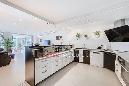 Apartment in Golfe-Juan, Alpes-Maritimes