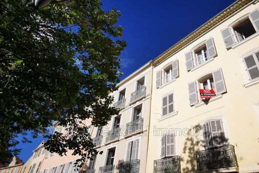 Apartment in Hyères, Var