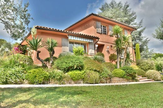Villa in Valbonne, Alpes-Maritimes