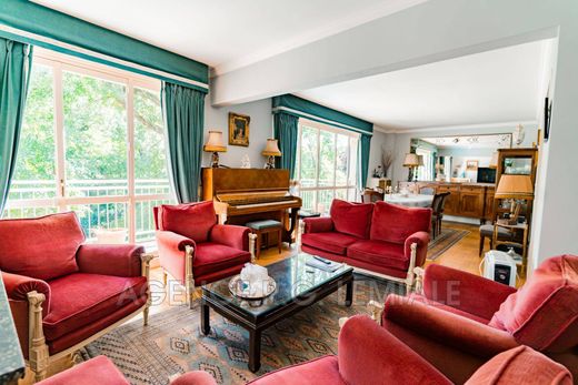 ﺷﻘﺔ ﻓﻲ Maisons-Laffitte, Yvelines